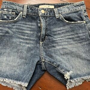 Like new! Joe’s jean shorts.